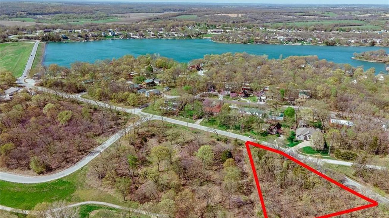 282 & 290 S Linn Valley Drive, Linn Valley, KS 66040