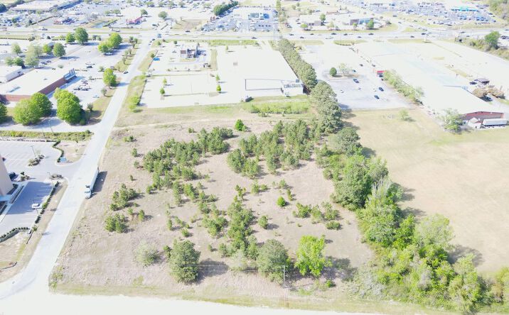 Pictures of Land property located at 636 Sheffield Dr, Kinston, NC 28504 for sales - image #1