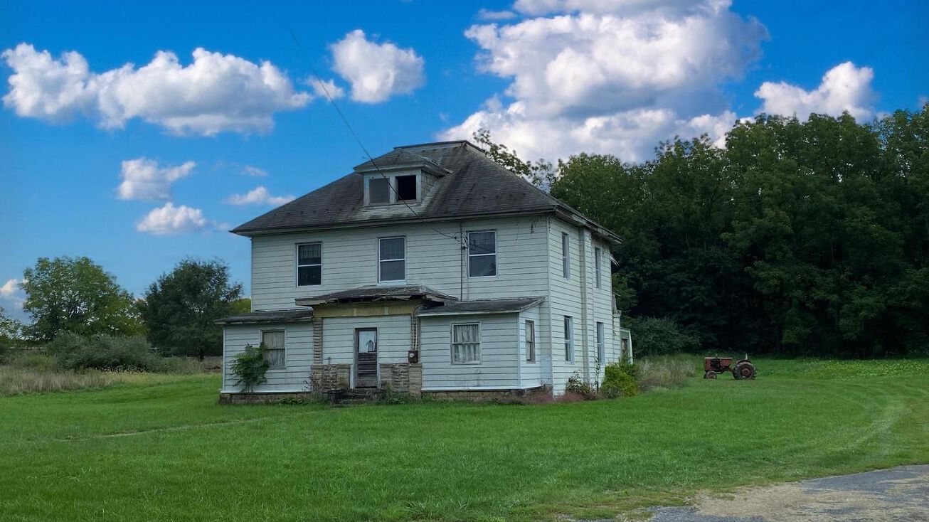 1040 Cider Press Rd, Chambersburg, PA 17202