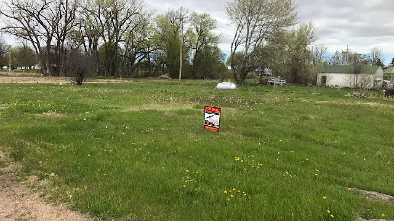 617 S. Clark Street, Bassett, NE 68714
