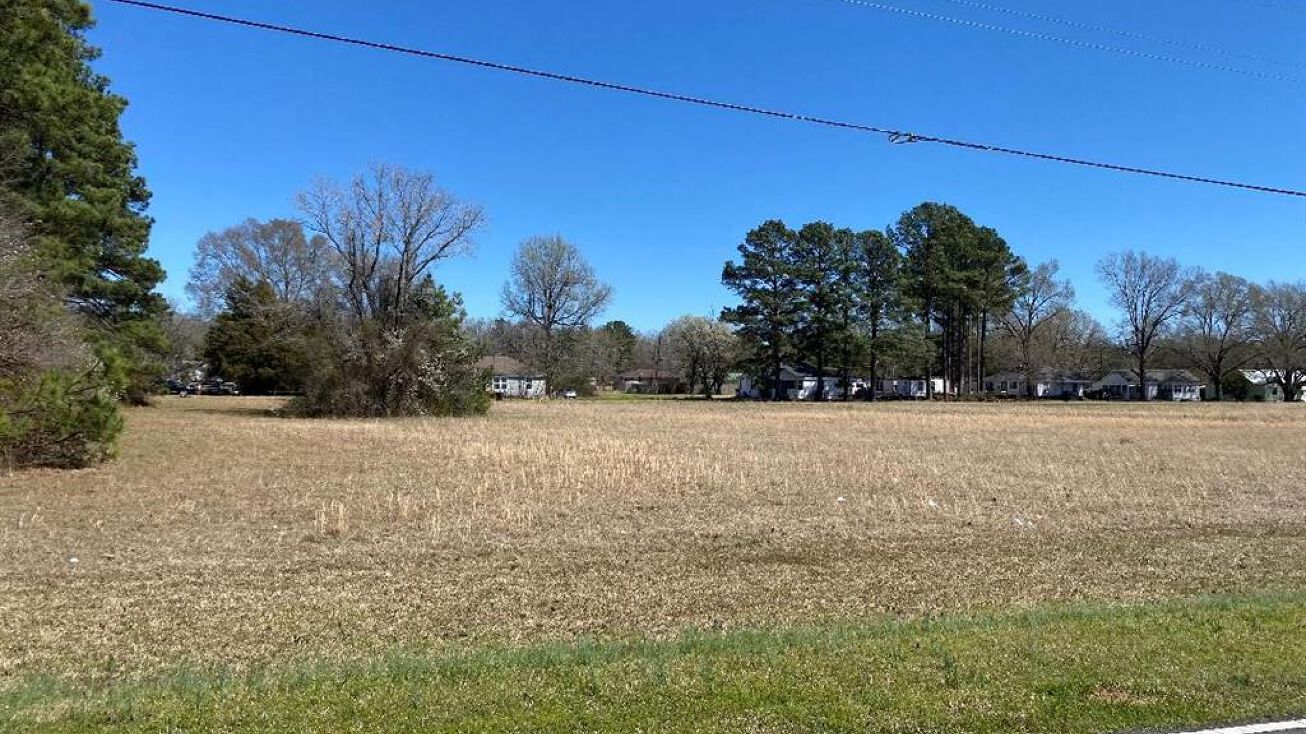 S Main St, Springhill, LA 71075