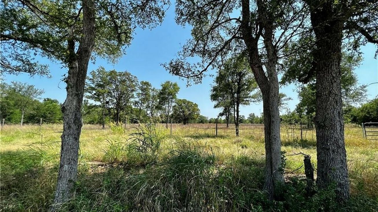 1209 State Hwy 71, Bastrop, TX 78602