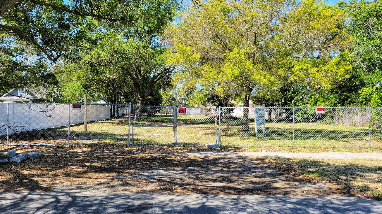 2205 52nd St S, Gulfport, FL 33707