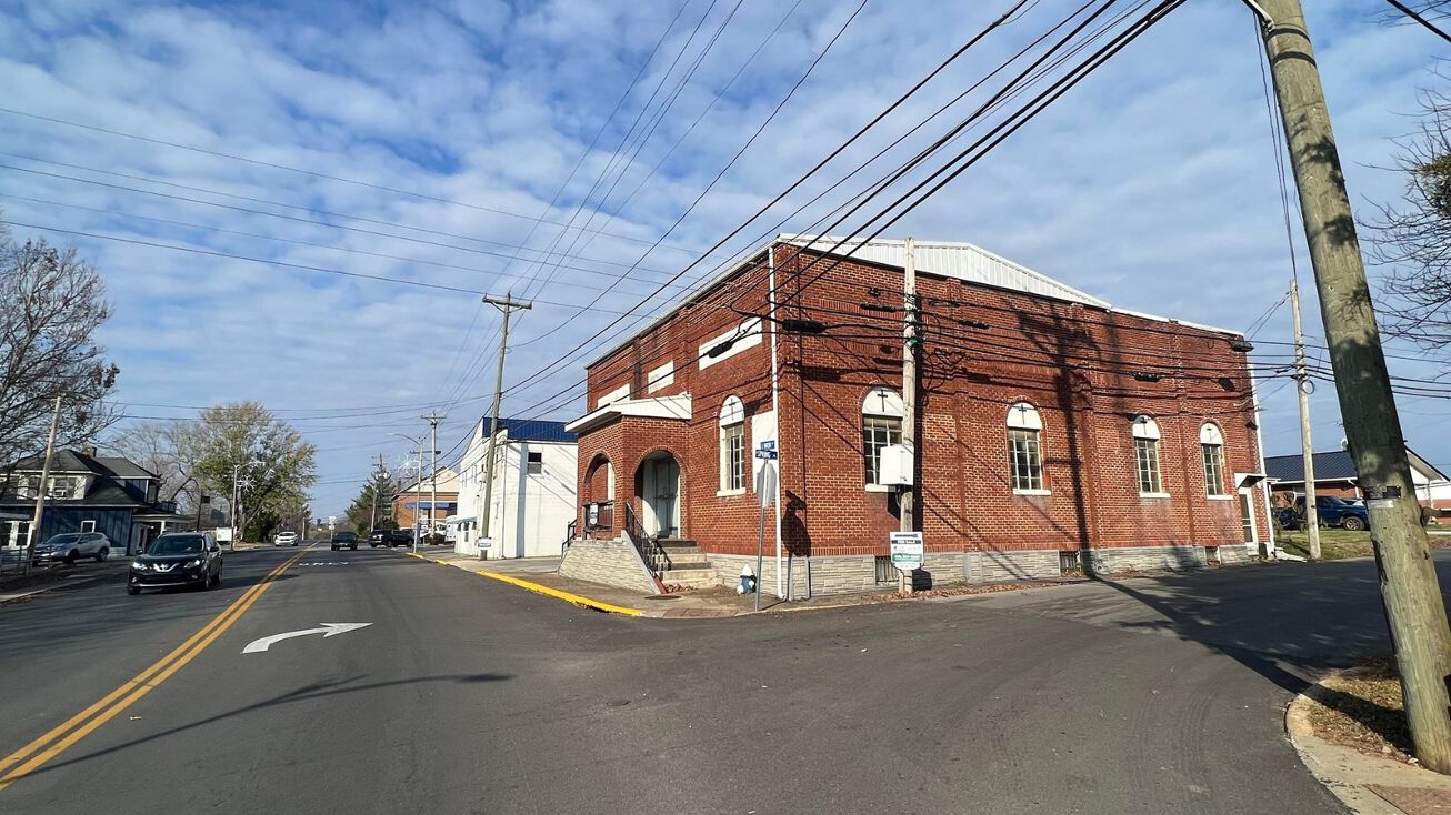 Water St, Albany, KY 42602