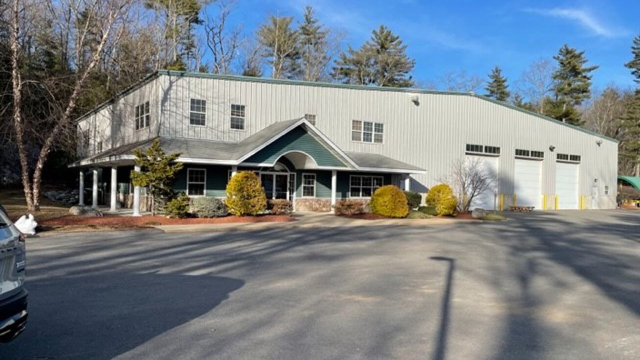 62 Forest Ridge Dr, Rowley, MA 01969