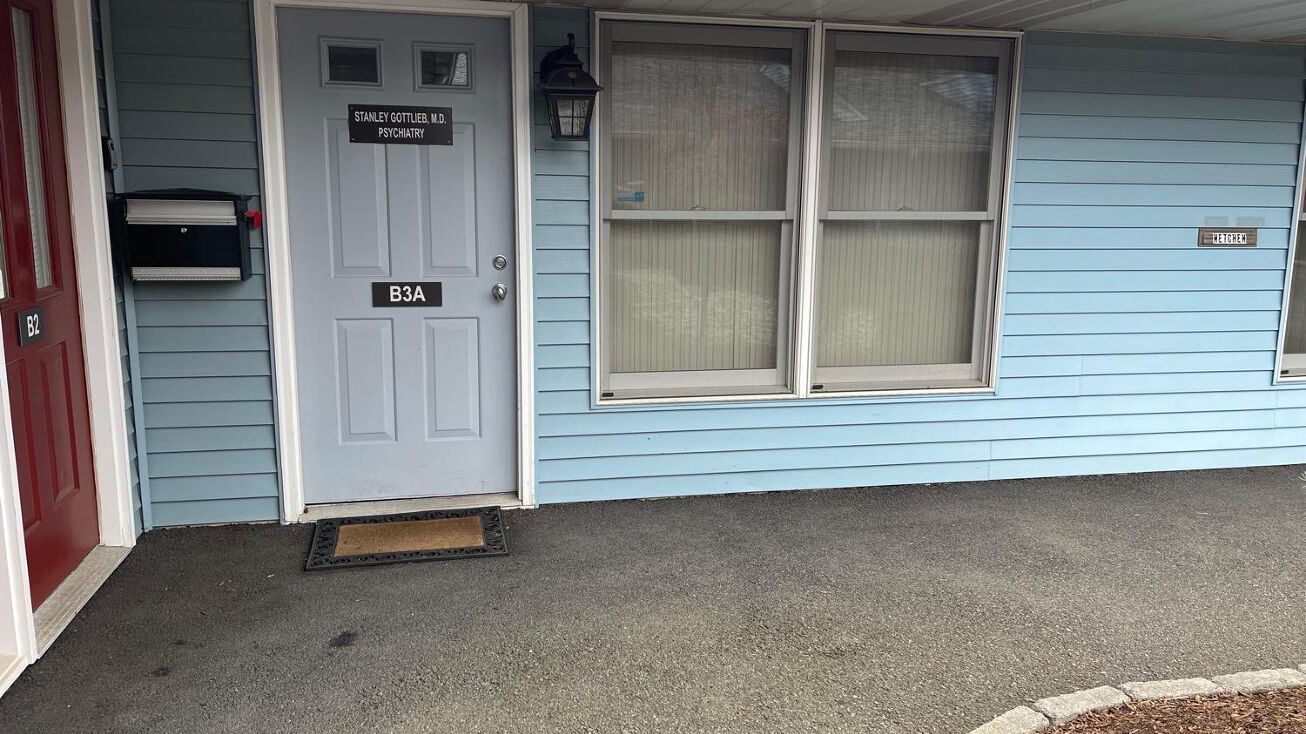 575 Cranbury Road 3A, East Brunswick, NJ 08816