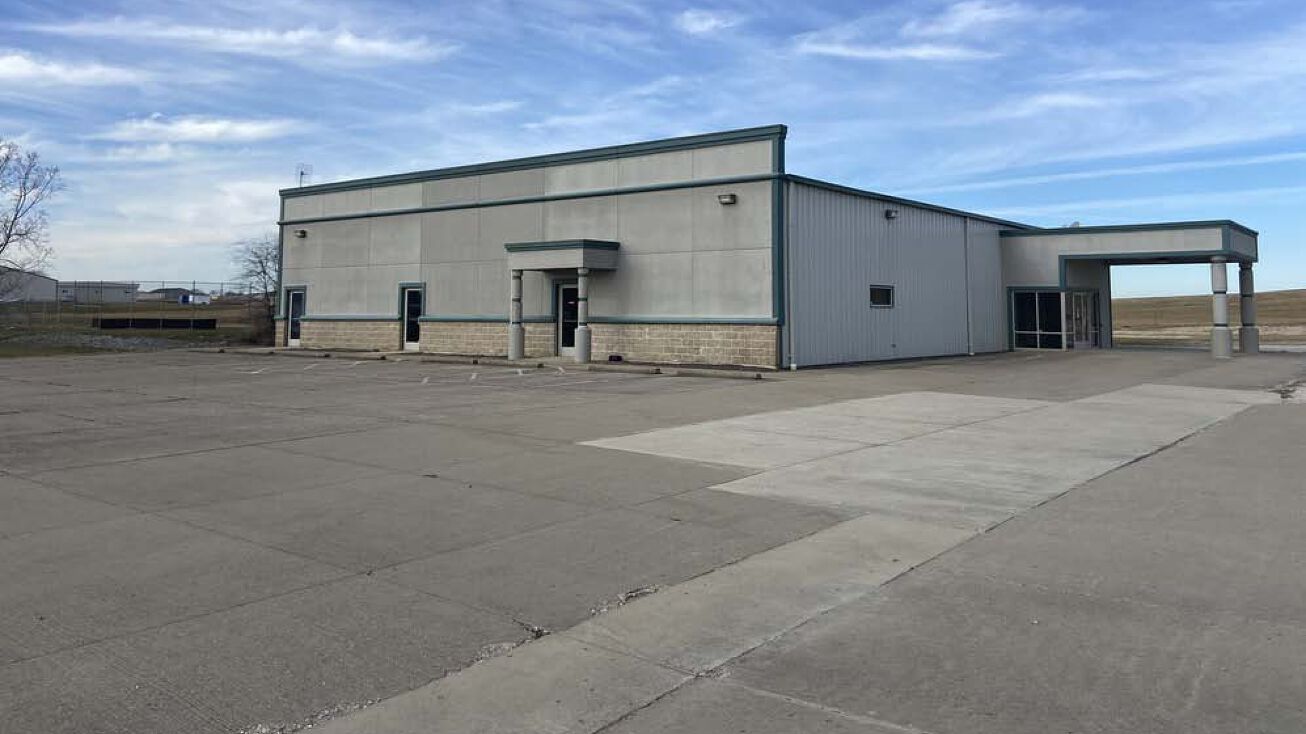 5366 S Vann Rd, Newburgh, IN 47630