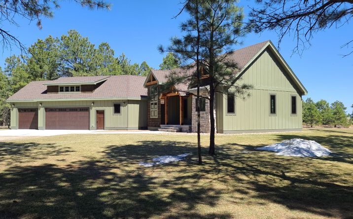 image of property at 1247 PRAIRIE DR E Valentine NE 69201-1102