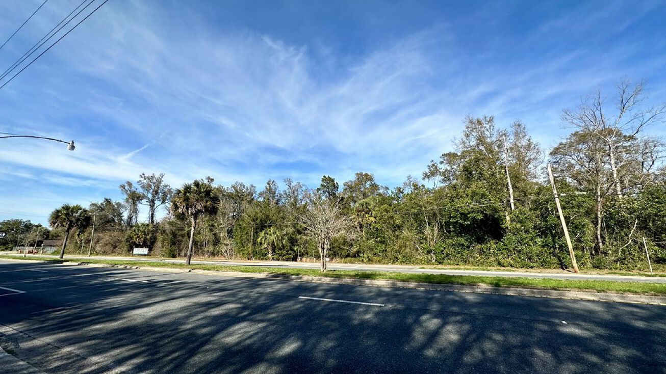 1.56 ac Main St, Chiefland, FL 32626