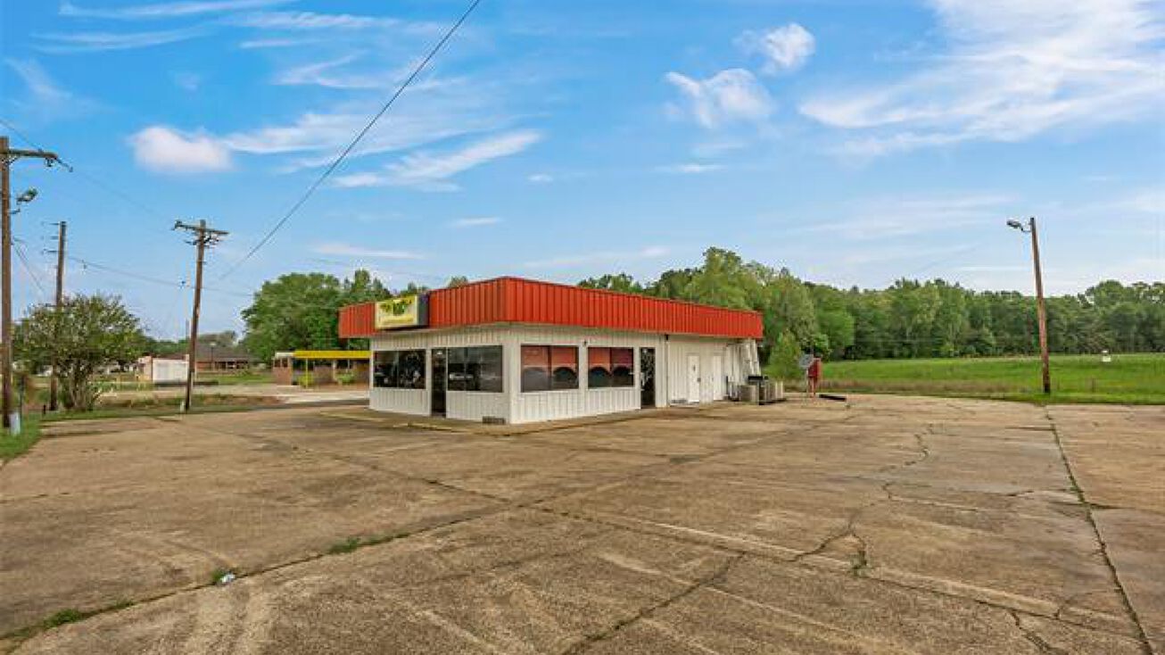 1100 Main Street, Logansport, LA 71049 Special Purpose Property for