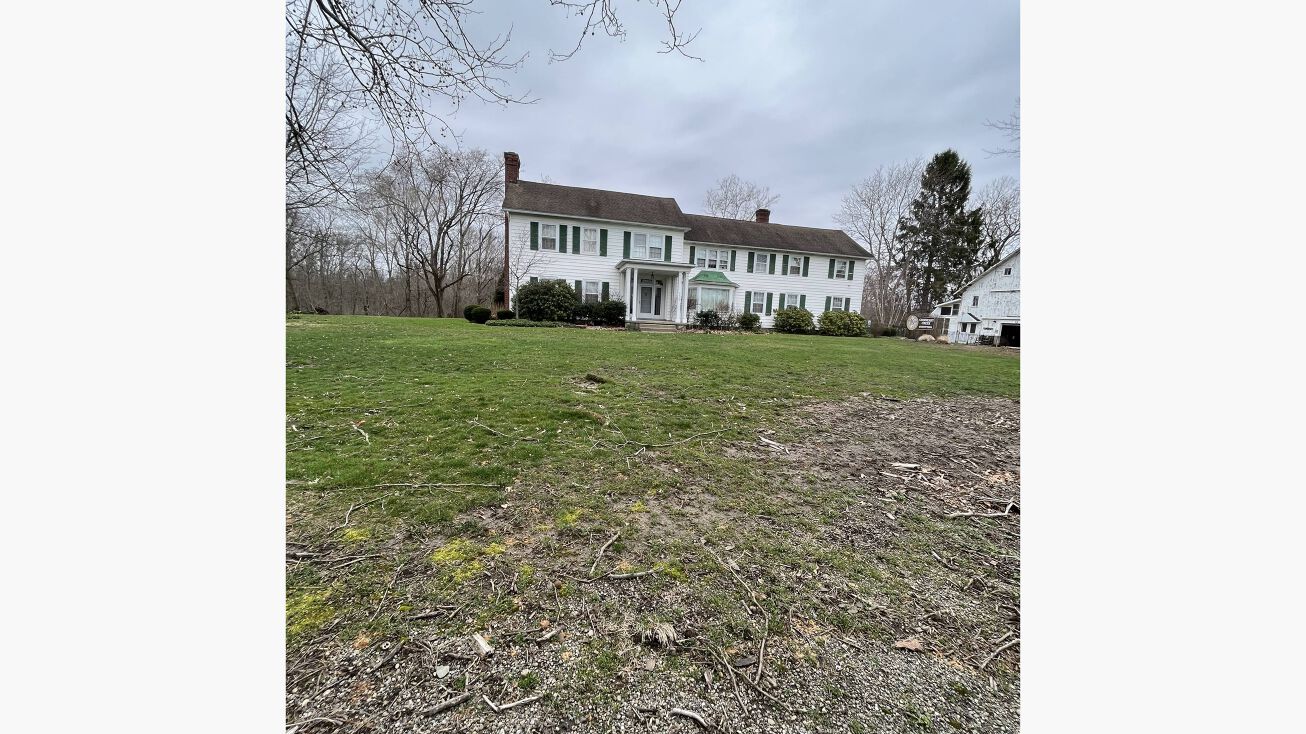 9000 Old Albion Rd, Girard, PA 16417