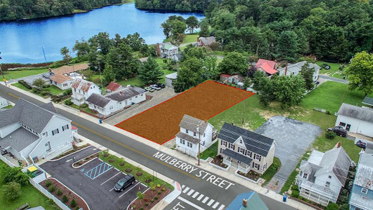 210 Mulberry St, Milton, DE 19968