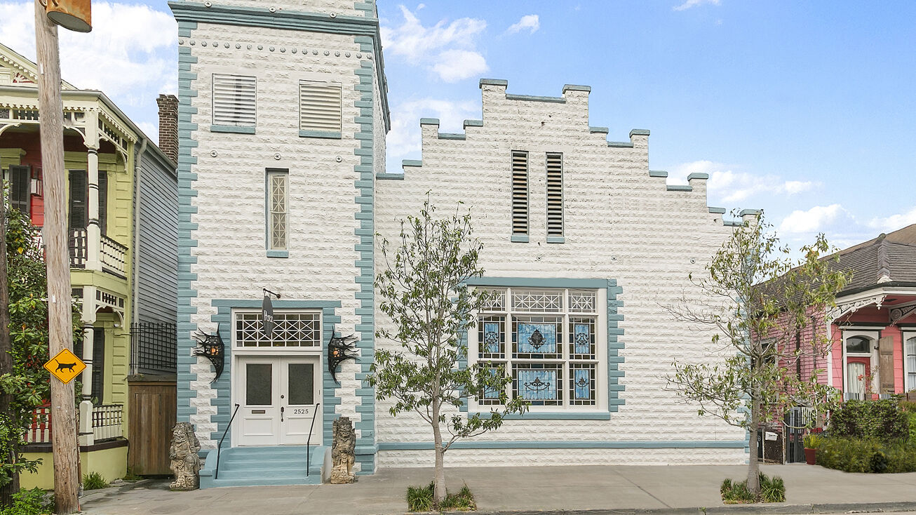 2525 Burgundy St, New Orleans, LA 70117 Mixed Use Property for Sale