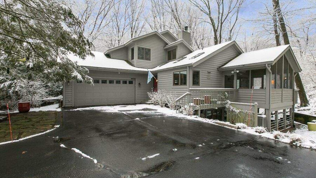 4110 Lake St, Bridgman, MI 49106