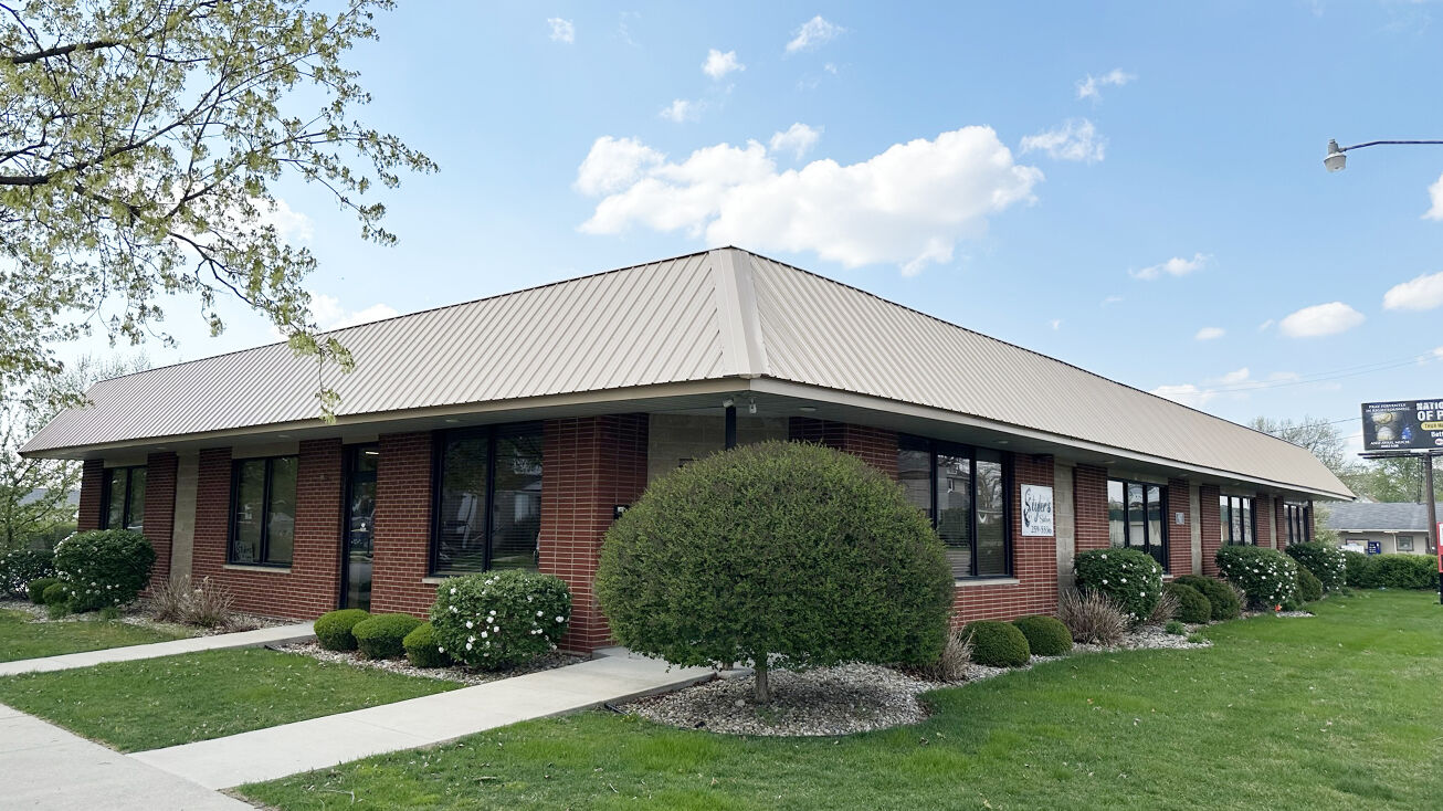 Pictures of Office property located at 917 Union St, Mishawaka, IN