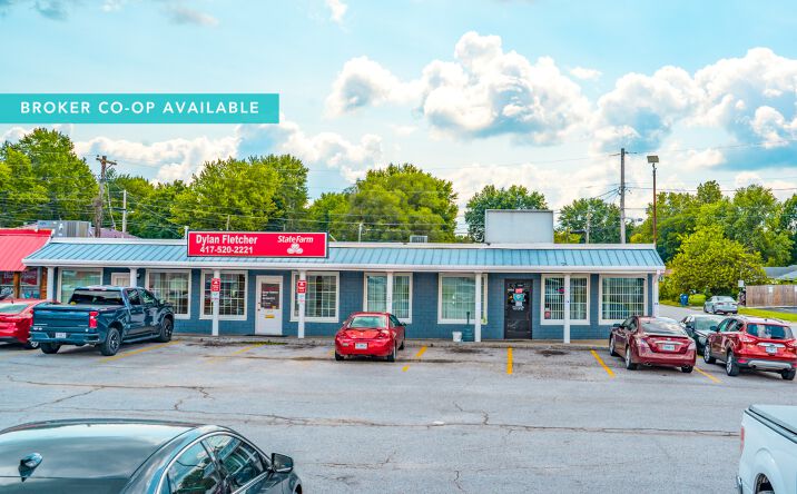 Pictures of Office, Retail property located at 3125 E Sunshine St, Springfield, MO 65804 for comps - image #1