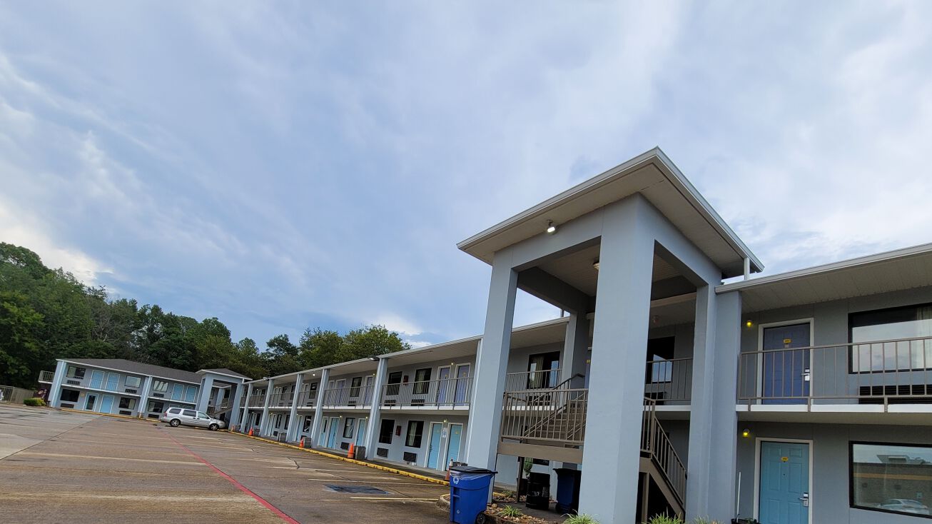 118 Valley St, Arkadelphia, AR 71923