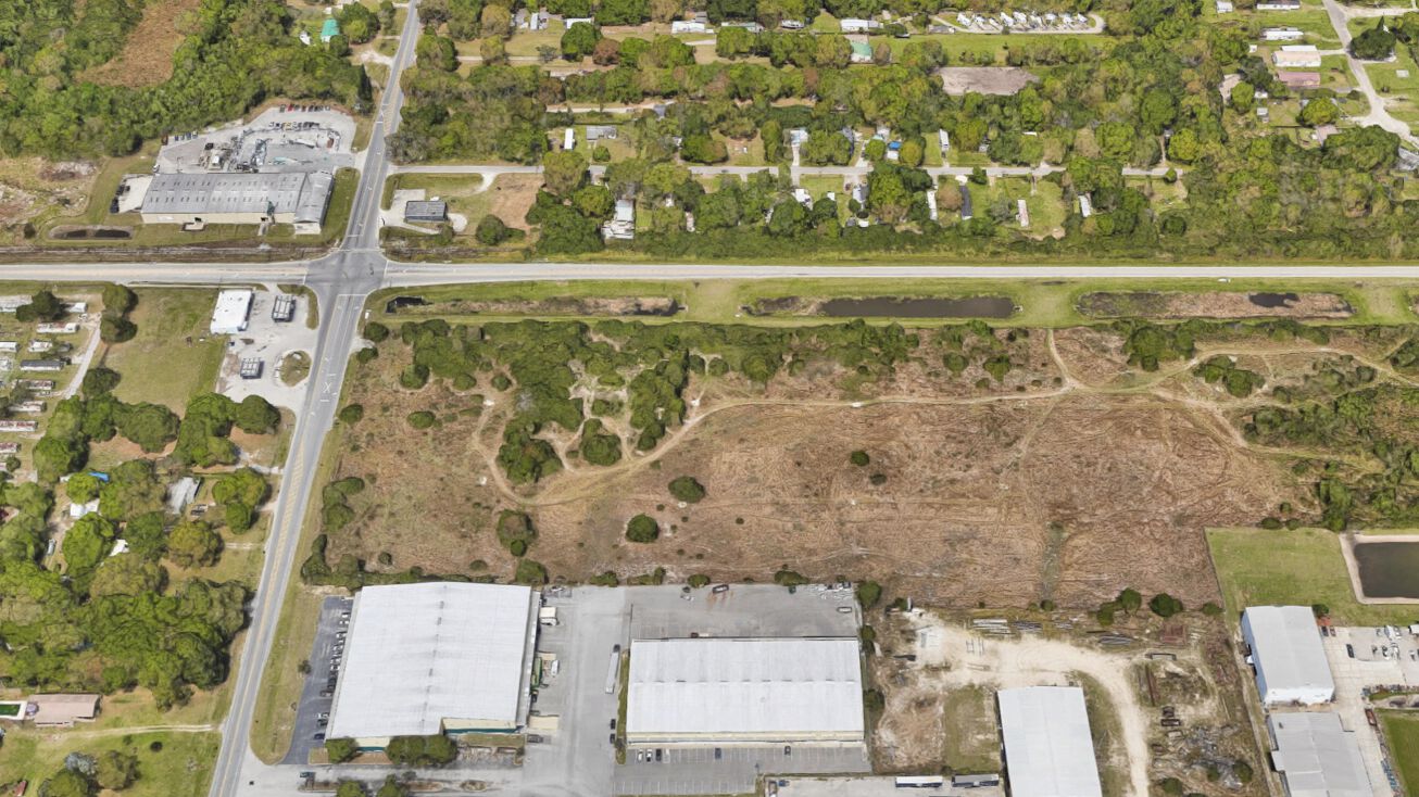 2910 Reynolds Rd, Lakeland, FL 33801