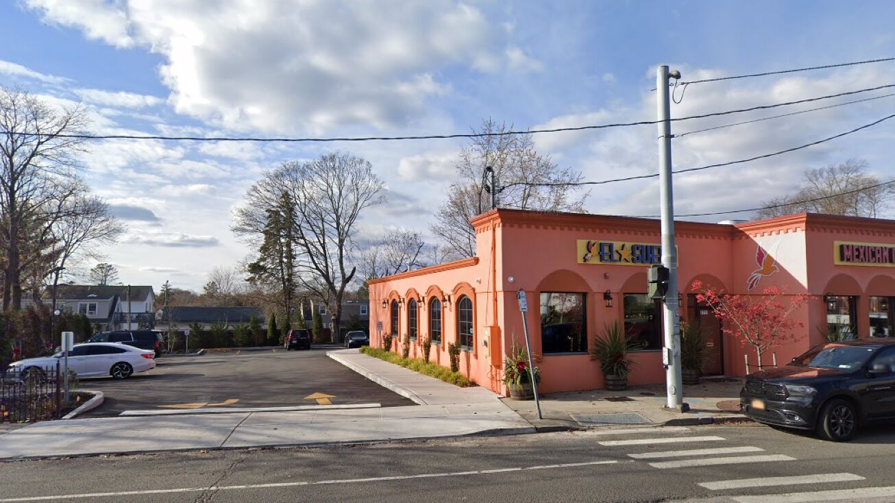 1711 New York Ave, Huntington Station, NY 11746