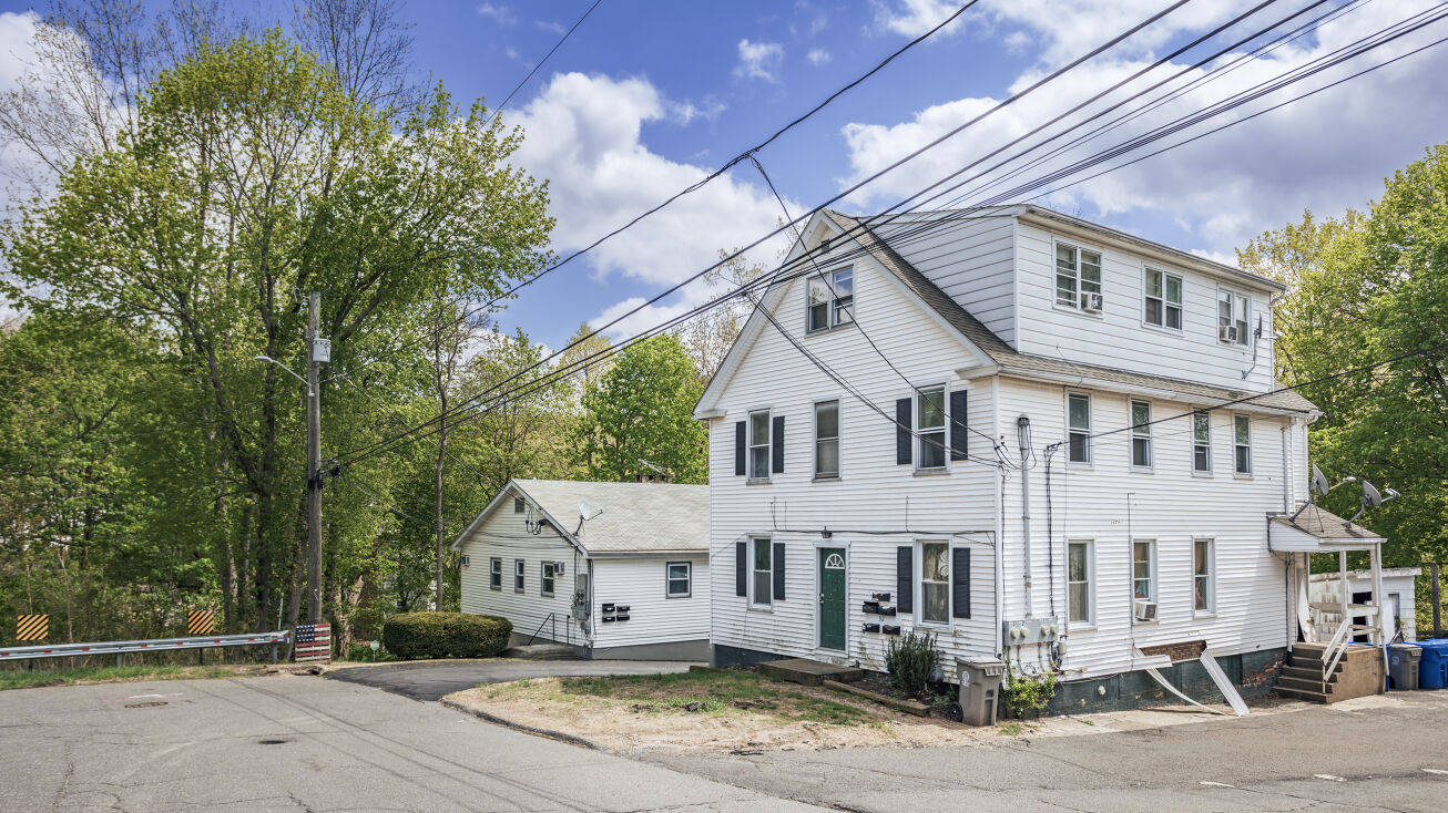 138 West St, Bristol, CT 06010