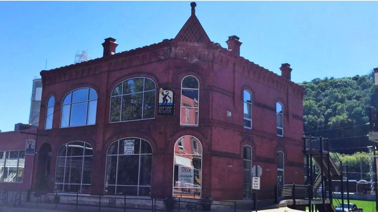 123 A St, McGregor, IA 52157 Hospitality Property for Sale 123 A Street