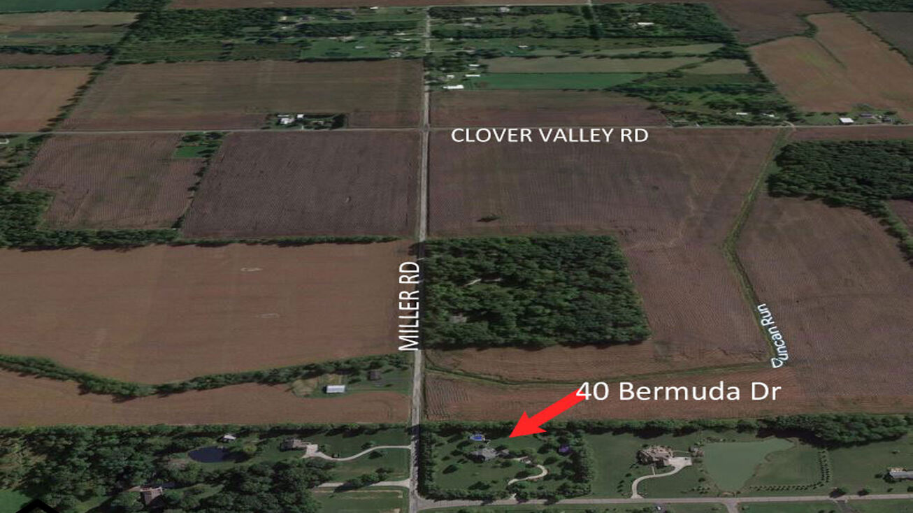 40 Bermuda Drive, Johnstown, OH 43031