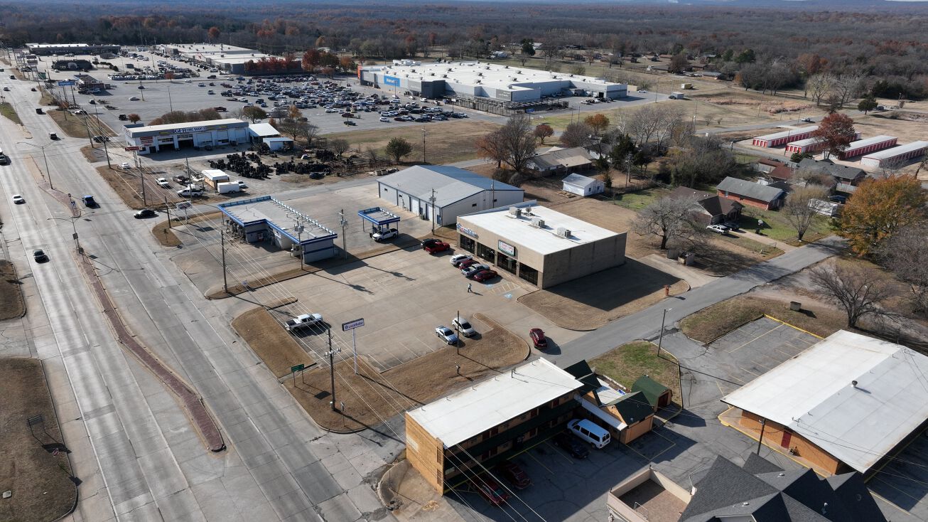 1600 S Wood Dr, Okmulgee, OK 74447