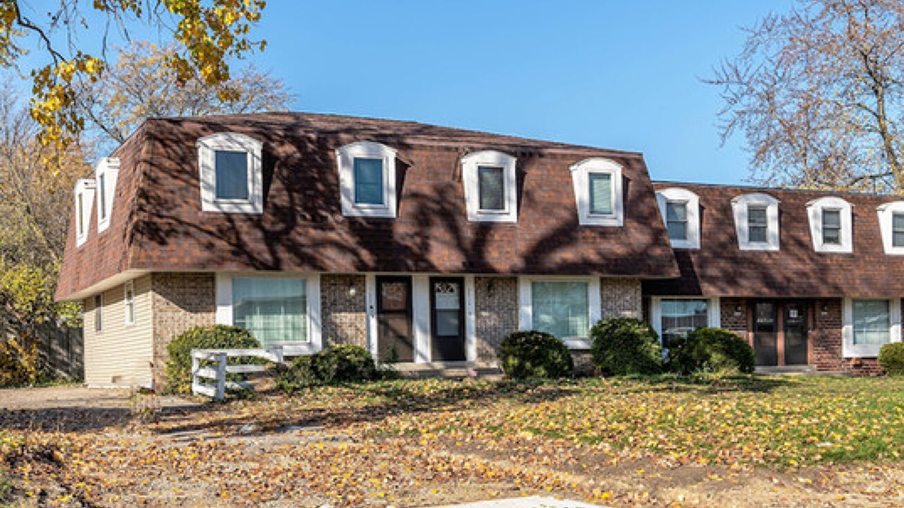 3800 Southwood Dr, Racine, WI 53406