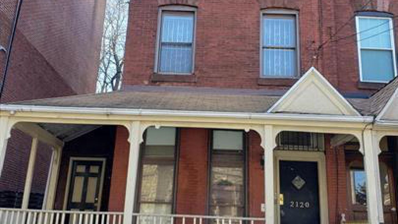 211820 N Gratz St, Philadelphia, PA 19121
