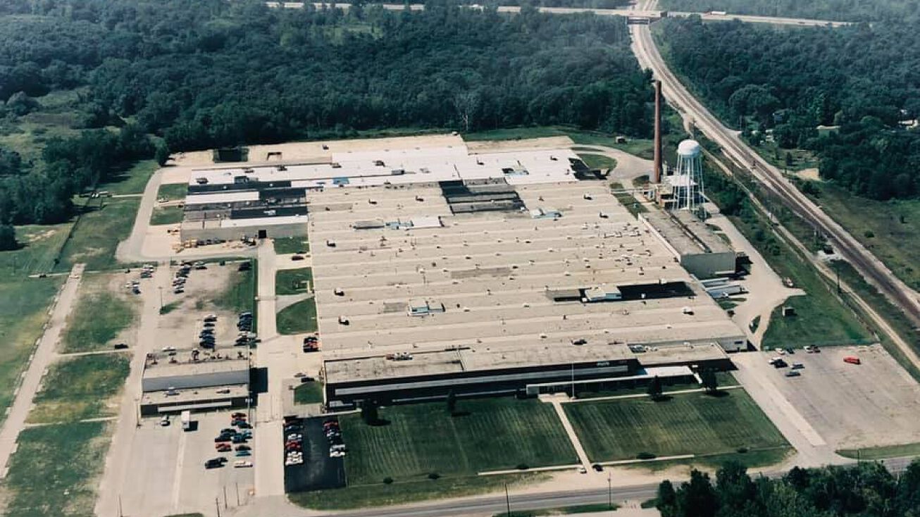 1300 Falahee Rd, Jackson, MI 49203