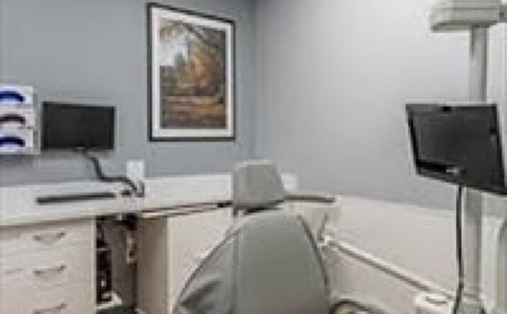 Pictures of Retail property located at 1249 Ashley Blvd, New Bedford, MA 02745 for comps - image #1
