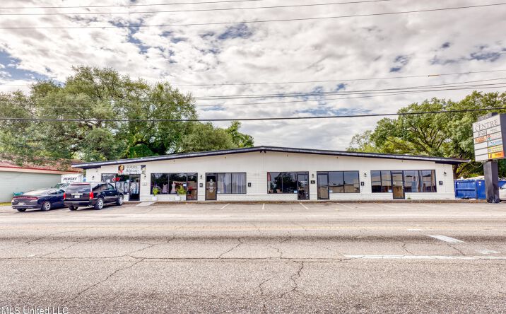Pictures of Special Purpose, Land property located at 1015 Pass Road, Gulfport, MS 39501 for sales - image #1