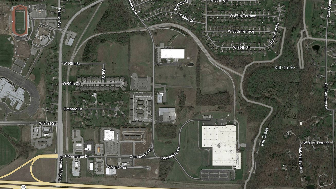 8997 Commerce Dr, De Soto, KS 66018