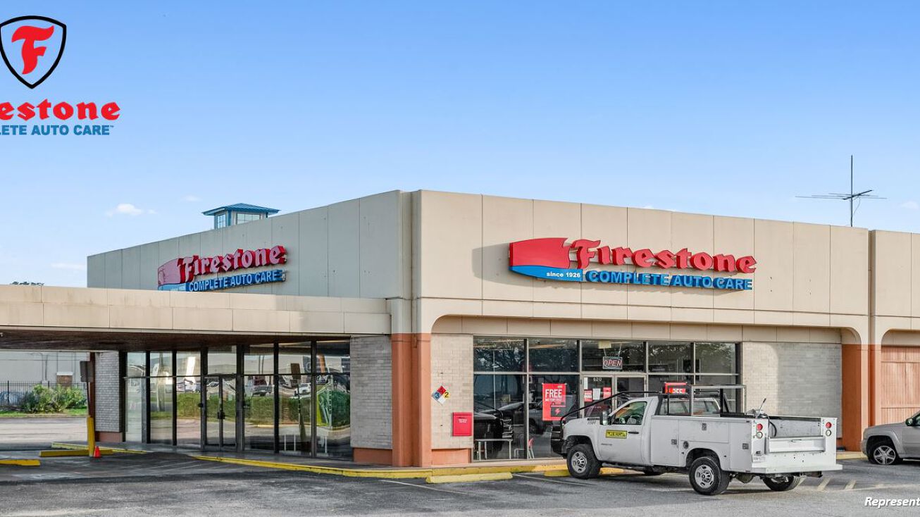 600 Chapel Hill Mall Mall, Akron, OH 44310