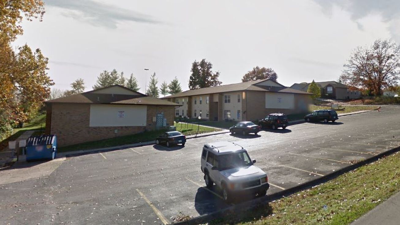 1450 Herschend Ln, Branson, MO 65616