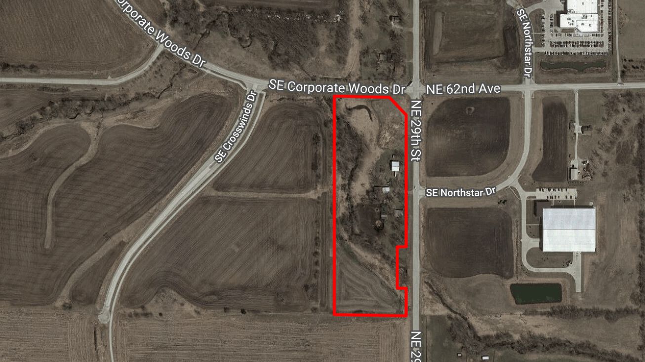 7460 SE Four Mile Dr, Ankeny, IA 50021