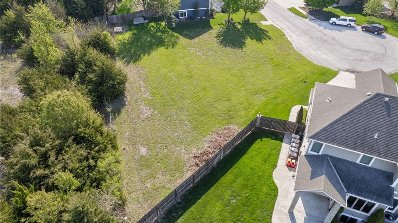 5818 Silverstone Drive, Lawrence, KS 66049