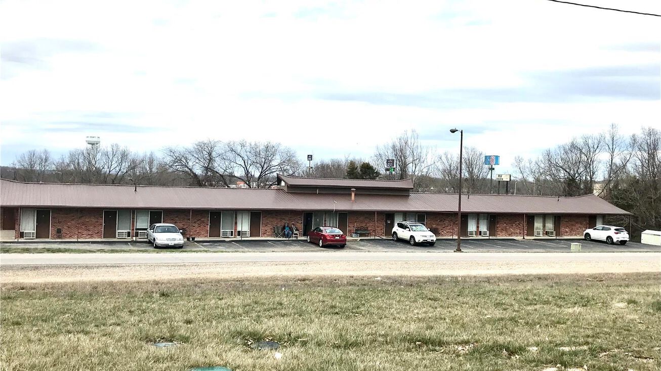 14275 Highway Z, Saint Robert, MO 65584