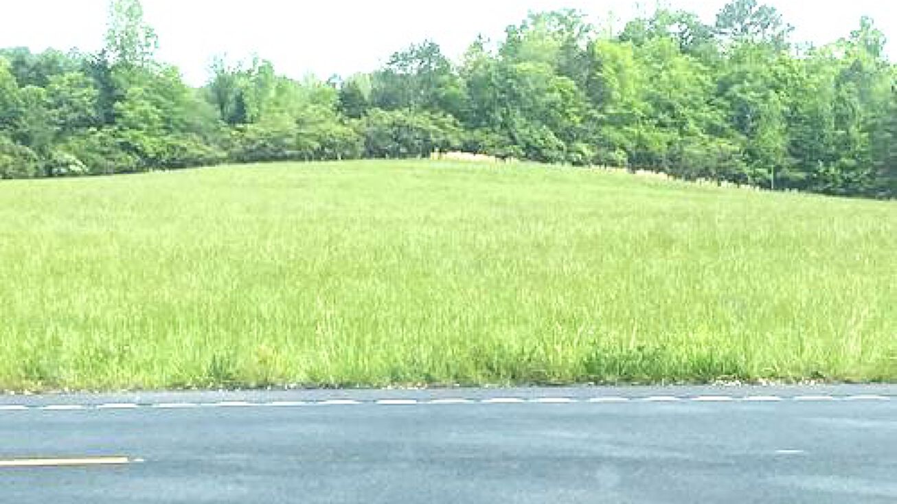 S Lee Hwy, McDonald, TN 37353