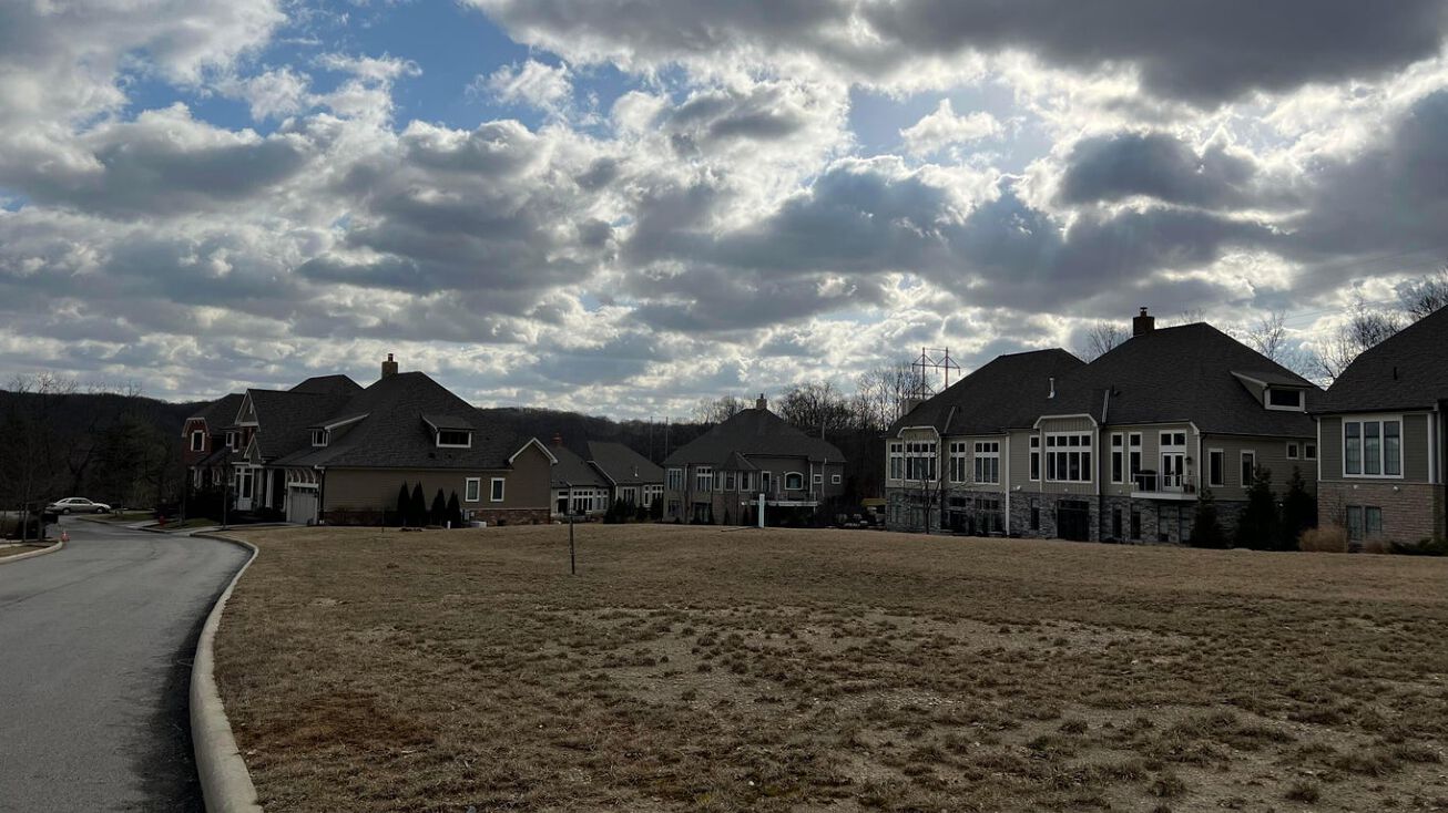 1497 Dogwood Loop, Shawnee Hills, OH 43065