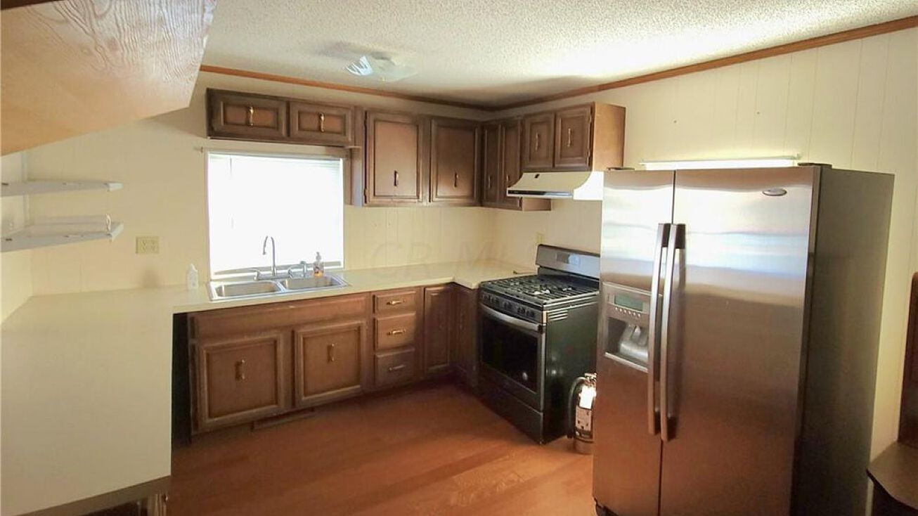 1595 Asbury Chapel Rd, Hopewell, OH 43746