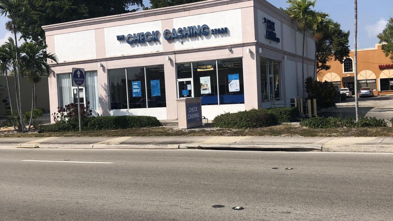 1 W Hillsboro Boulevard, Deerfield Beach, FL 33441