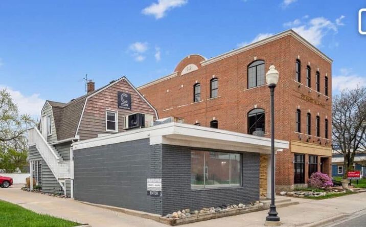 Pictures of Retail, Office, Mixed Use property located at 520 E Eleven Mile Rd, Royal Oak, MI 48067 for sales - image #1
