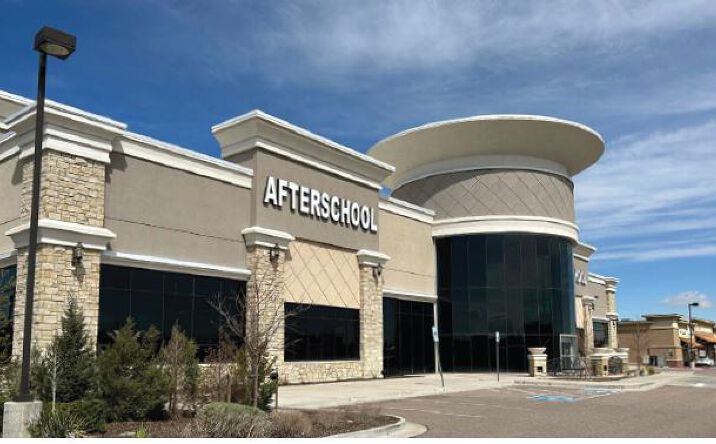 Pictures of Retail property located at 11002 E Arapahoe Pl, Englewood, CO 80112 for comps - image #1