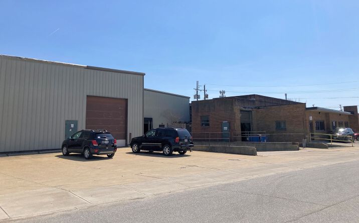 Pictures of Industrial property located at 4810 W 139th St, Cleveland, OH 44135 for sales - image #1