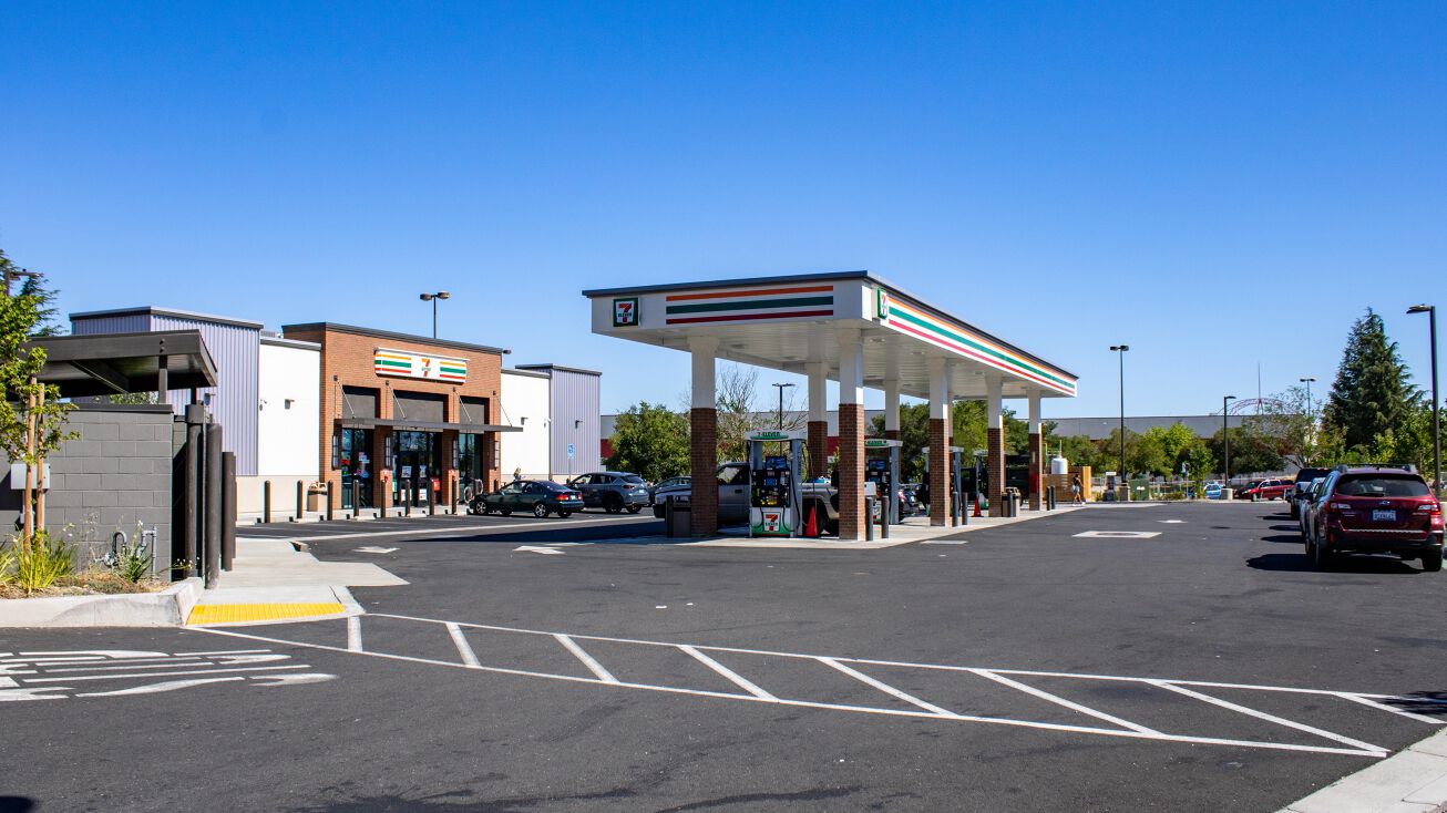 4140 Northgate Blvd, Sacramento, CA 95834