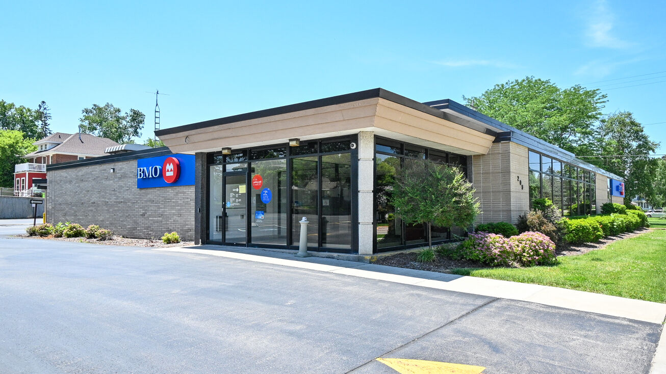 bmo harris bank mayville branch