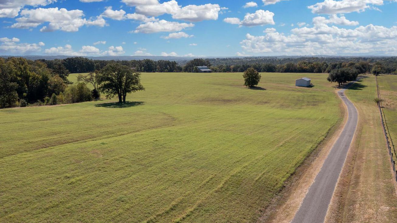 17486 County Rd 4104, Lindale, TX 75771