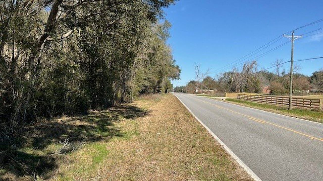 SW Ichetucknee Ave B, Lake City, FL 32024