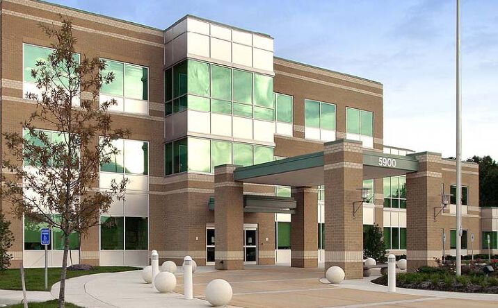 Pictures of Office property located at 5900 Lake Wright Dr, Norfolk, VA 23502 for sales - image #1